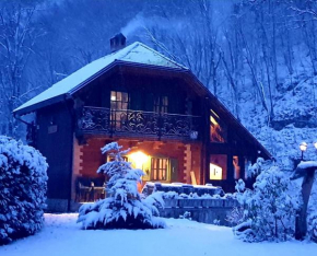 Kuća za odmor uz rijeku Slapnica, u Parku prirode Žumberak, finska sauna i jacuzzi
